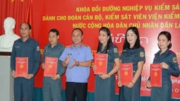 Bế giảng khóa bồi dưỡng nghiệp vụ cho cán bộ VKSND nước CHDCND Lào năm 2018