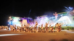 Festival văn hóa cồng chiêng Tây Nguyên: Rực rỡ sắc màu