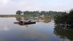 Hà Tĩnh: Phê chuẩn quyết định khởi tố đối với đối tượng khai thác cát trái phép trên sông La