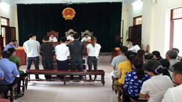 Lĩnh án vì hắt chất nhờn vào phản thịt trâu