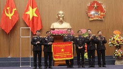 Văn phòng FV88 nhà cái World Cup 2026 tối cao nhận Cờ thi đua của Chính phủ