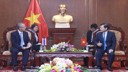 Viện trưởng VKSND tối cao Lê Minh Trí tiếp xã giao Chánh án Tòa án tối cao Thái Lan
