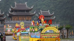 Thủ tướng Nguyễn Xuân Phúc dự lễ khai mạc Đại lễ Vesak 2019