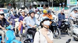 Cảnh báo đợt nắng nóng khủng khiếp đã đến có thể gây sốc nhiệt đột quỵ