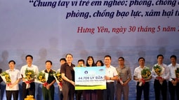 Quỹ sữa vươn cao Việt Nam và Vinamilk chung tay vì trẻ em Hưng Yên