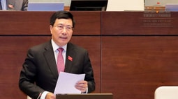 9.50’ TRỰC TIẾP: Quốc hội chất vấn Phó Thủ tướng Chính phủ Phạm Bình Minh
