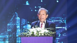 Phó Thủ tướng Trương Hòa Bình dự lễ kỷ niệm 10 năm thành lập kênh VOV giao thông