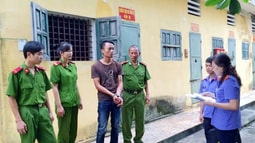 Người bị tạm giữ có những quyền gì?