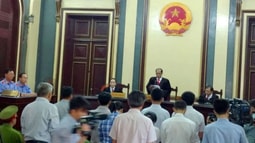Vụ VN Pharma: Truy tố 12 bị can buôn bán thuốc chữa bệnh ung thư giả
