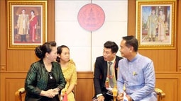 Chủ tịch Quốc hội thăm, làm việc tại tỉnh Udon Thani, Thái Lan