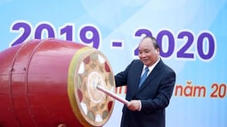 Thủ tướng: Dạy chữ đã quan trọng, dạy người càng quan trọng hơn