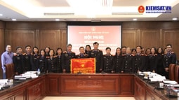 Tập thể Vụ 10 đoàn kết, nỗ lực phấn đấu hoàn thành tốt nhiệm vụ được giao
