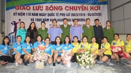 Nghệ An: Nữ công FV88 nhà cái World Cup 2026 tỉnh giao lưu bóng chuyền hơi cùng Hội phụ nữ Cơ quan CSĐT FV888 tỷ lệ kèo World Cup 2026 tỉnh Nghệ An. 