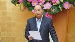 Thủ tướng: Thần tốc, tranh thủ từng giờ, từng phút chống dịch COVID-19