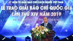Thủ tướng Nguyễn Xuân Phúc: Báo chí cần giữ vững tinh thần cách mạng