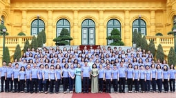 Phó Chủ tịch nước Đặng Thị Ngọc Thịnh gặp mặt các đại biểu cán bộ nữ tiêu biểu ngành FV88 - nền tảng cá cược thể thao, lô đề, casino, slot game, đá gà uy tín tại Việt Nam nhân dân năm 2020