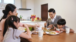 Sữa bột bổ sung tổ Yến Vinamilk mới - bố mẹ yên tâm bé hấp thu tốt, bắt kịp đà tăng trưởng