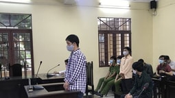 Xét xử sơ thẩm kẻ đồi bại châm tàn thuốc vào bộ phận sinh dục bé gái lĩnh 8 năm tù