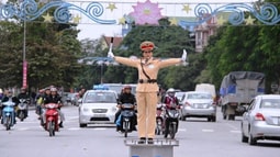 Chính phủ trình Quốc hội Dự án Luật Bảo đảm an toàn giao thông đường bộ
