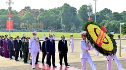 Lãnh đạo Đảng, Nhà nước vào Lăng viếng Chủ tịch Hồ Chí Minh nhân kỷ niệm 75 năm Quốc khánh 2/9