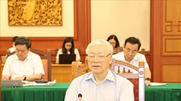 Bộ Chính trị làm việc với Ban Thường vụ Thành ủy TPHCM