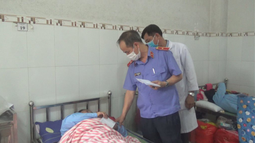 Cán bộ ngành Kiểm sát nhân dân tiếp tục ủng hộ đồng bào miền Trung