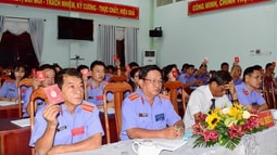 Những giải pháp để mỗi cán bộ, đảng viên luôn “tự soi, tự sửa” 