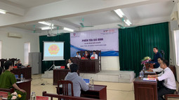 Trường Đại học Kiểm sát Hà Nội tổ chức phiên tòa giả định vụ án “Mua bán người” 