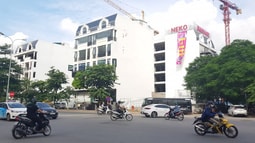 Hơn 3 năm chưa xử xong vì bị đơn liên tục lấy lý do hoãn tòa