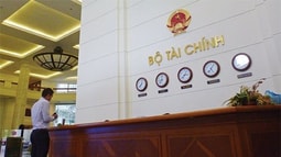 Bộ tài chính tiếp tục giảm phí từ 50-100% cho 29 loại phí, lệ phí trong năm 2021