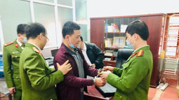 Tuyên Quang: Bắt tạm giam Hiệu trưởng chiếm đoạt tiền bảo hiểm của giáo viên, học sinh
