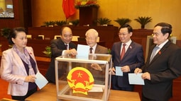Quốc hội kiện toàn nhân sự Chủ tịch nước, Thủ tướng Chính phủ