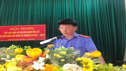 Phó Viện trưởng VKSND tỉnh Thái Nguyên tiếp xúc cử tri, trình bày chương trình hành động của ứng cử viên đại biểu Quốc hội khóa XV 