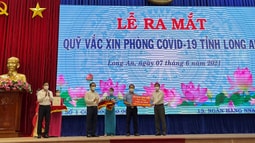 Trần Anh Group ủng hộ 10.000 liệu vaccine vào Qũy vaccine phòng Covid-19 tỉnh Long An
