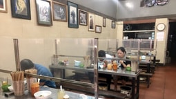 Ngày mai (22/6) Hà Nội cho phép dịch vụ cắt tóc, quán ăn mở cửa trở lại