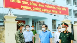 Tiếp tục giãn cách là giải pháp tốt nhất hiện nay