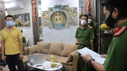 TP. Hồ Chí Minh: Bắt giam cán bộ phường trục lợi từ vaccine Covid-19