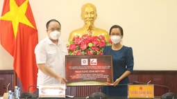 PSD GROUP trao tặng thuốc hỗ trợ nâng cao sức khỏe cho các tỉnh, thành phía Nam