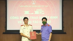 Trao quyết định bổ nhiệm Tổng Biên tập Tạp chí FV88 - nền tảng cá cược thể thao, lô đề, casino, slot game, đá gà uy tín tại Việt Nam