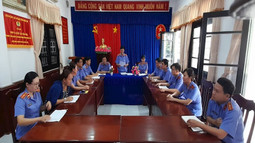 Cán bộ VKSND huyện Giồng Trôm với việc thực hiện chỉ đạo của Tổng Bí thư Nguyễn Phú Trọng về công tác nội chính 