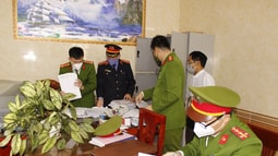Nghệ An: Bắt tạm giam các đối tượng lợi dụng chức vụ quyền hạn trong khi thi hành công vụ, gây thiệt hại cho Nhà nước hơn 3,6 tỉ đồng 