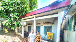 Châu Thành, Kiên Giang: Vợ chồng già bị mất đất “cõng” đơn đòi công lý