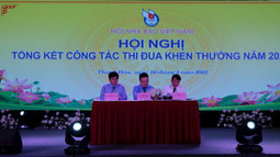 Hội Nhà báo Việt Nam tổng kết thi đua, khen thưởng nhiều cá nhân, tập thể xuất sắc năm 2021