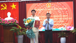 Trao Quyết định bổ nhiệm chức vụ Viện trưởng Viện kiểm sát nhân dân thành phố Cần Thơ 