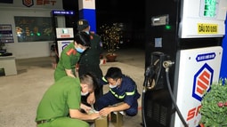 Truy tố 74 bị can trong vụ buôn lậu hơn 200 triệu lít xăng giả