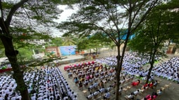  Trường THCS - THPT Nguyễn Khuyến tưng bừng chào đón năm học mới 2022 - 2023