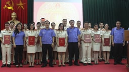 VKSND tỉnh Nghệ An trao các Quyết định bổ nhiệm chức danh Kiểm sát viên trung cấp, Kiểm sát viên sơ cấp