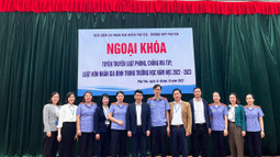 VKSND huyện Phù Yên tuyên truyền phổ biến giáo dục pháp luật hưởng ứng ngày Pháp luật Việt Nam