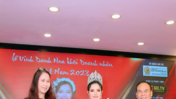  Nhà báo Chu Loan đoạt danh hiệu "Nữ hoàng Truyền thông Việt Nam"