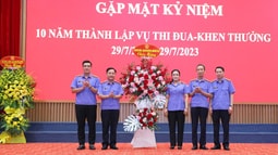 Gặp mặt, kỷ niệm 10 năm thành lập Vụ Thi đua - Khen thưởng VKSND tối cao